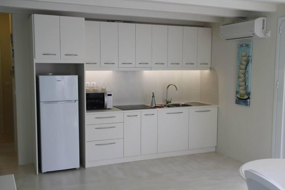 Chiqui Luxury Apartments Alónnisos Exterior foto